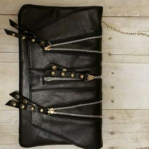 Zipper clutch